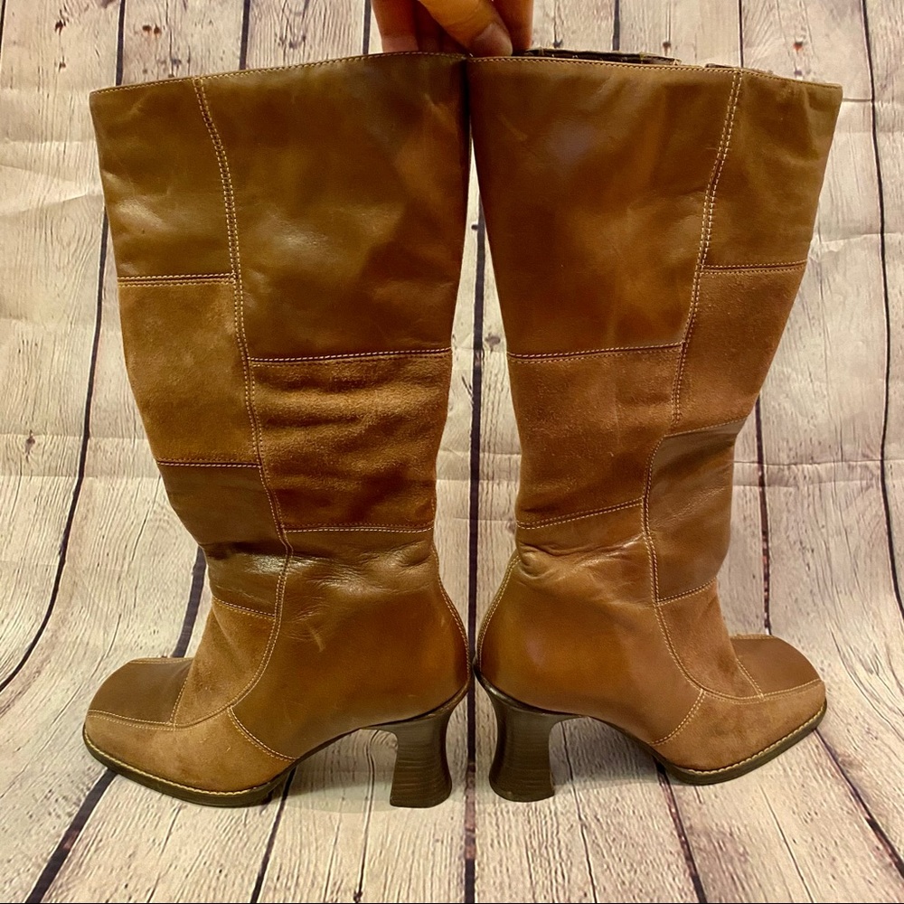 Two Lips Calandra Boots - Picture 5 of 10